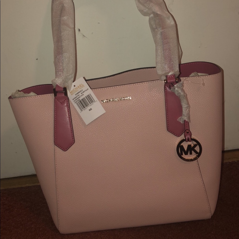 Micheal Kors Tote